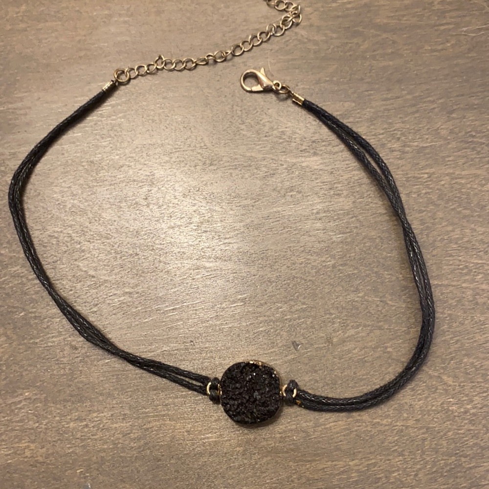 Black choker